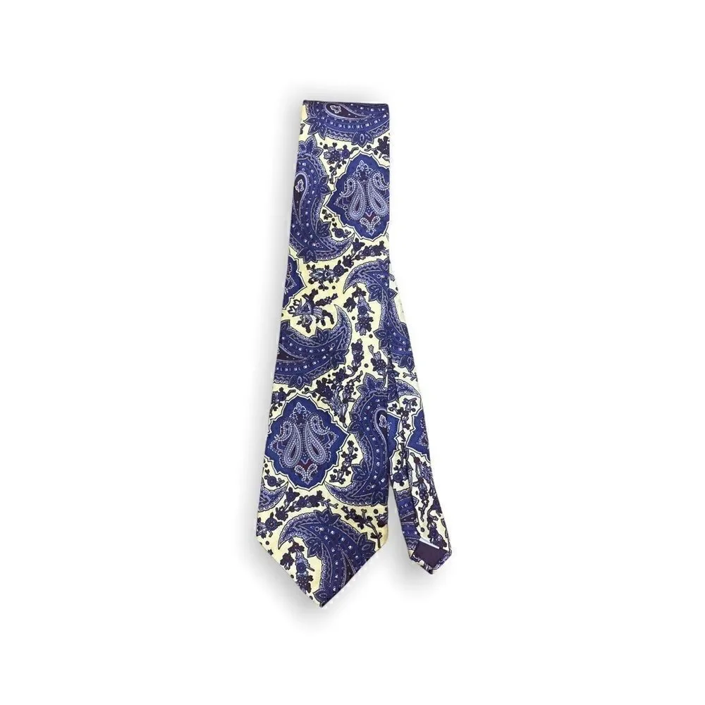 John Weitz 100% silk tie yellow with blue paisley pattern